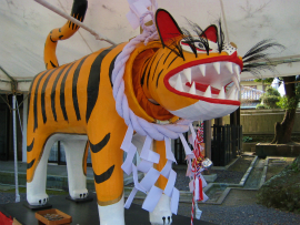 石清尾八幡神社