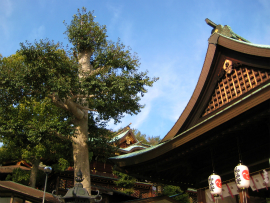 石清尾八幡神社