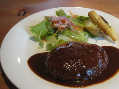 香ばしグリルハンバーグ ¥880 香ばしグリルハンバーグ ¥880
