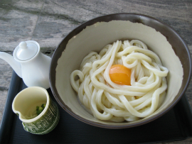 こだわり手打ちうどん　山｜冷玉（2玉）￥330