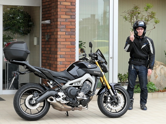 YAMAHA MT-09