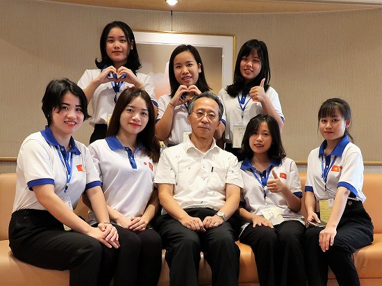 guest1385-GinouVietNam guest1385-GinouVietNam