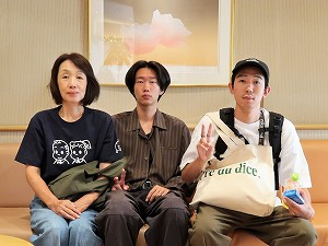guest1628-Kouno guest1628-Kouno
