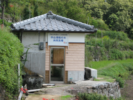 瀬戸内国際芸術祭2010in小豆島｜中山・湯船の水